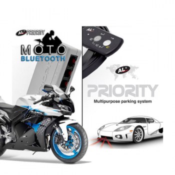 Az AL Priority megoldása motorosoknak, egy szenzorral (rendszámtáblához), vízálló vezérléssel. Saját Bluetooth audio rendszerrel ellátott 'Bluetooth' változat - így még kényelmesebben értesülhetsz a riasztásokról. Hw.4-es legújabb hardver, műhold